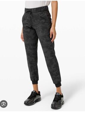 lululemon On the Fly Black Camo Joggers